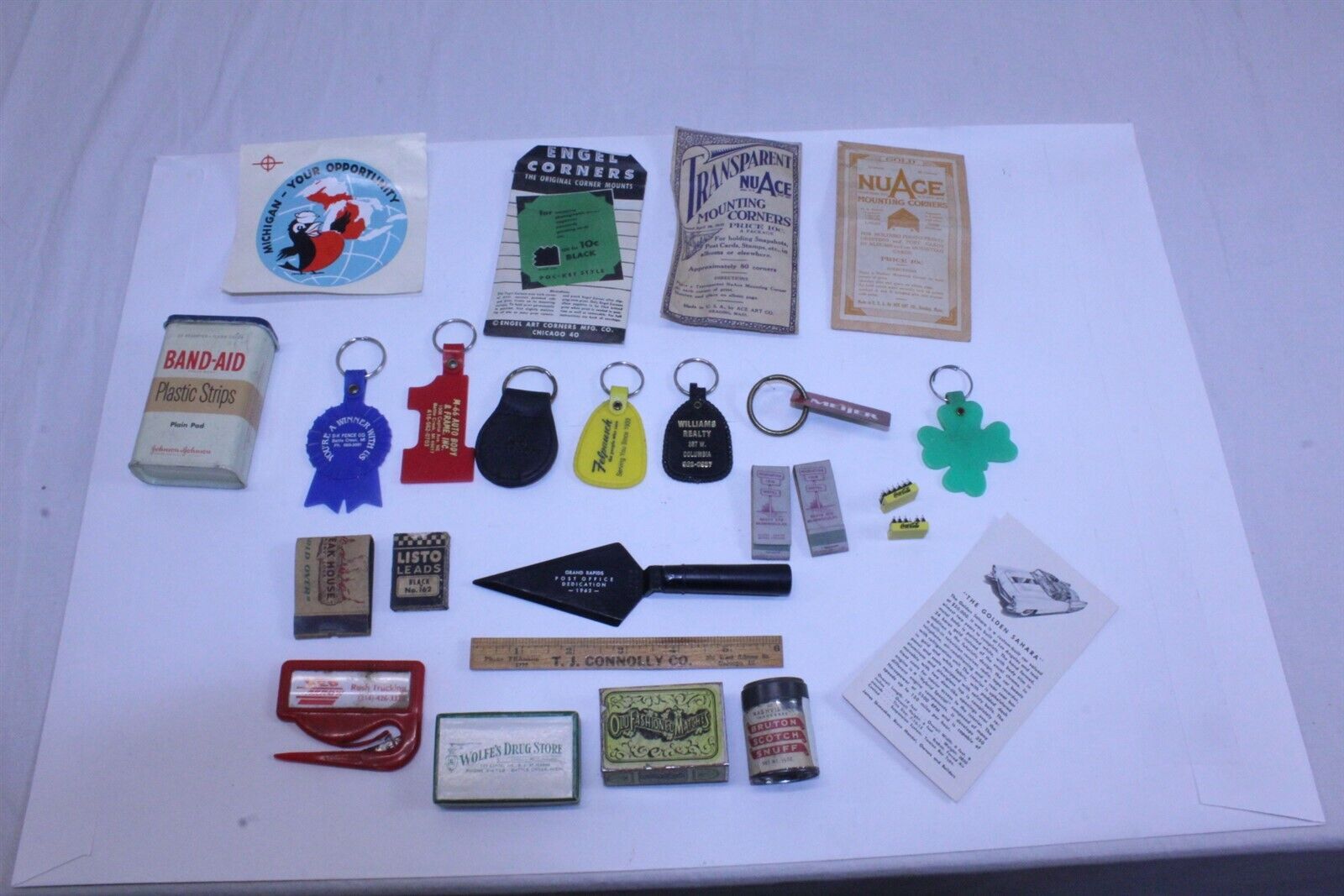 25 PC Lot Advertising Collectibles Estate Rescues Keychains & More Parts Repair