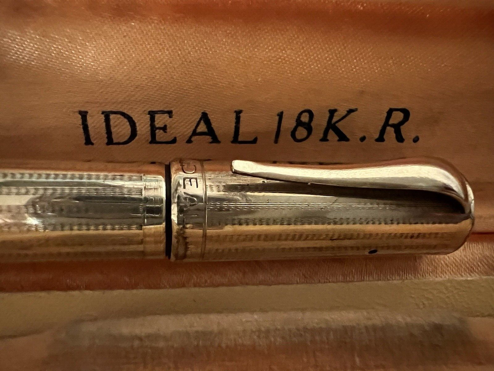 Ideal Pen Fountain Pen Plated Gold Pen Gold 14K Retractable Antique Marking