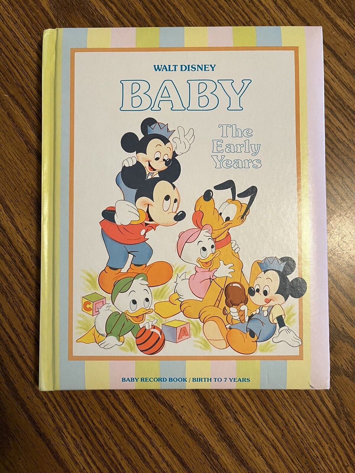 Vintage Rare 1983 Walt Disney Baby The Early Years Baby Record Book Birth to 7 
