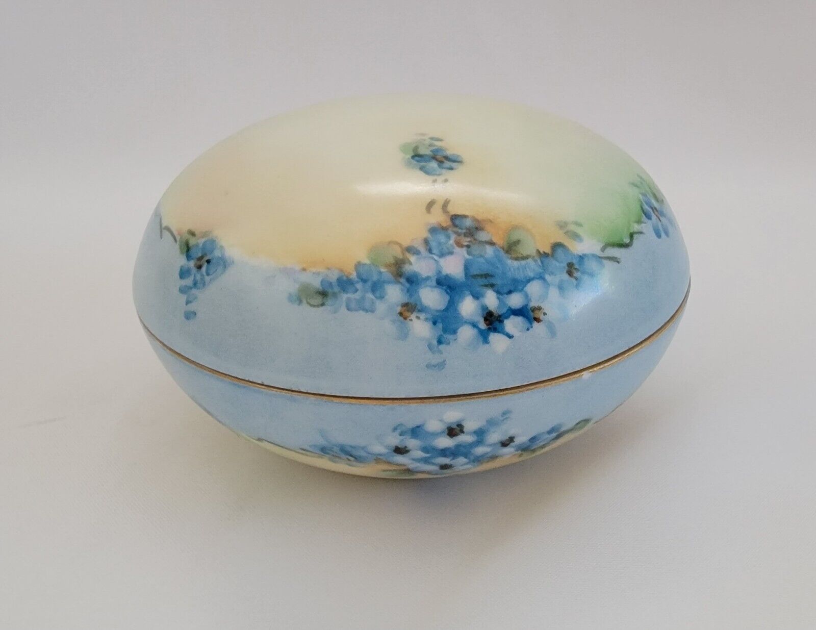 Gorgeous Limoges French Painted Blue Forget Me Not Flower Trinket Dish With Lid