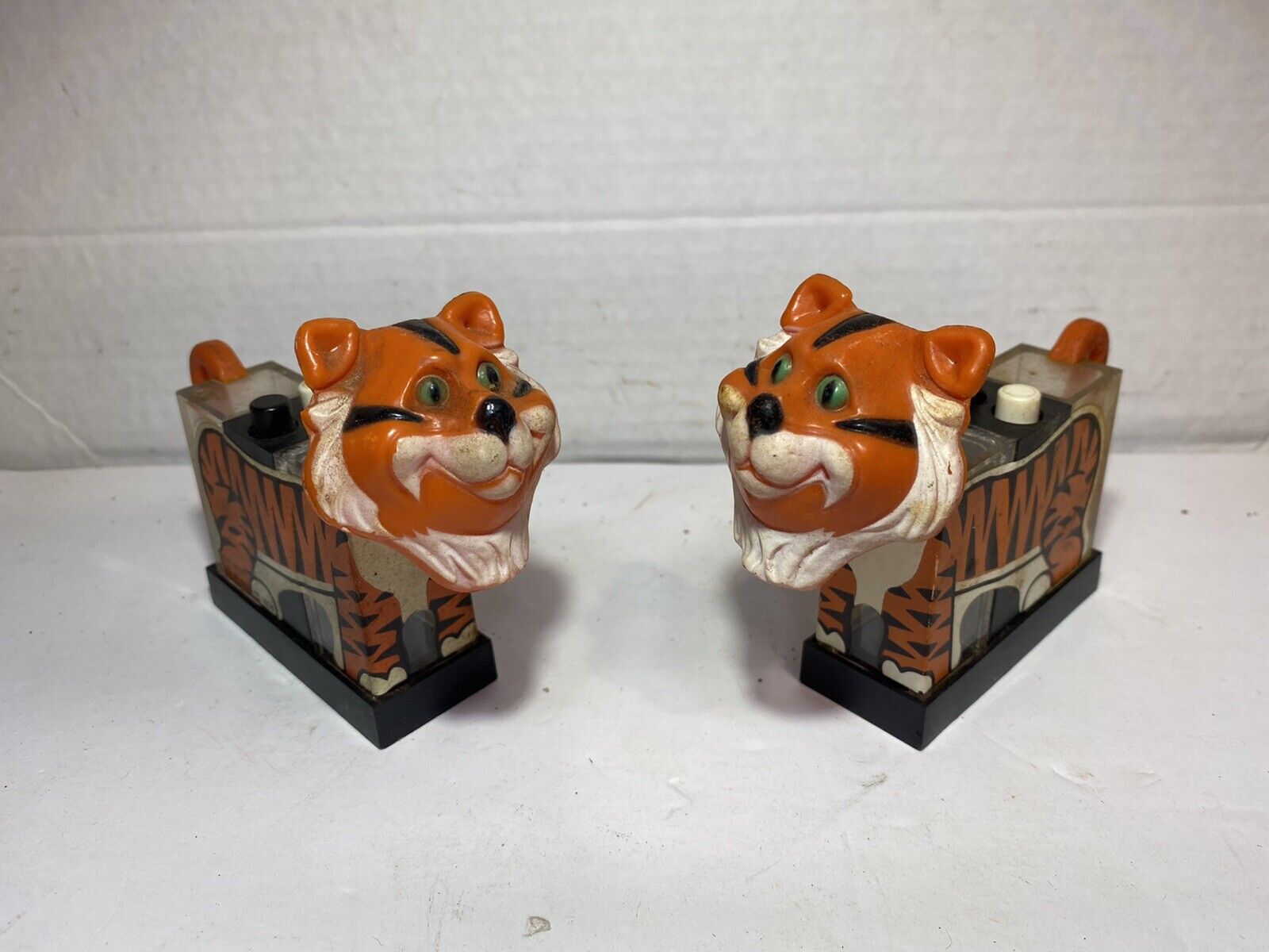 Vintage Lot Of Two Tiger Salt and Pepper Shakers 1974 Whirley Industries