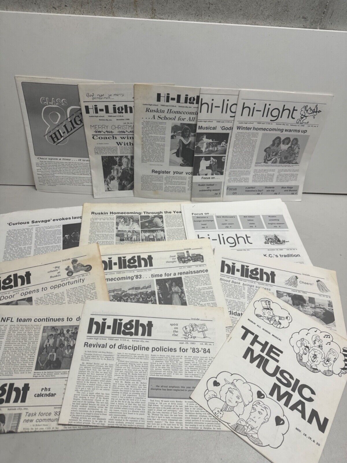 1980's Ruskin High School Hi-Light issues Lot of 13