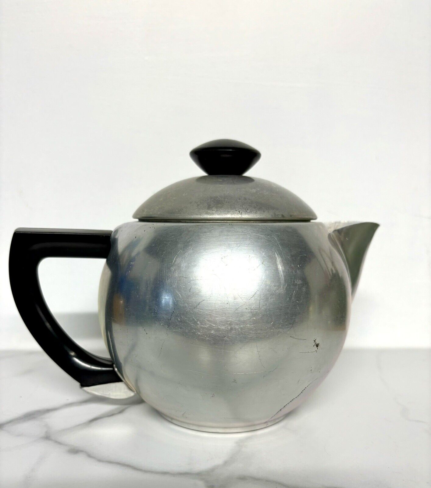 Vintage Mirro Aluminum Teapot 1526-M, Aluminum,1 1/2 qt Made USA Mid-Century MCM