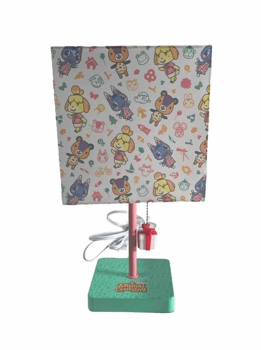 Animal Crossing Isabelle 14” Lamp W/Present Pull