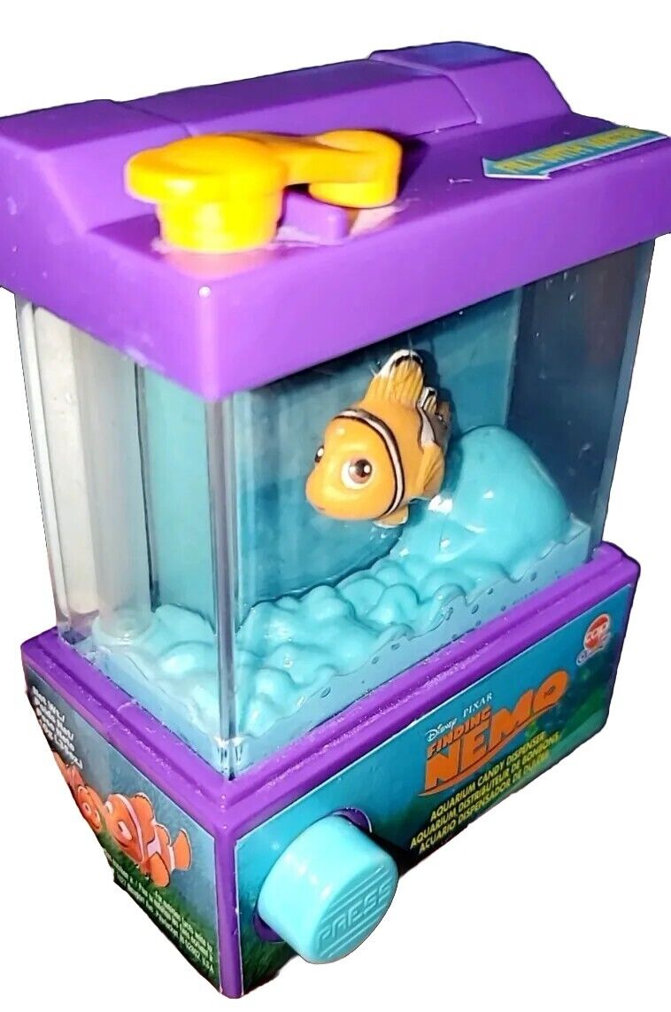 Vtg Disney Pixar Hasbro Finding Nemo Fish Tank Aquarium Dispenser Toy EvezBeadz 
