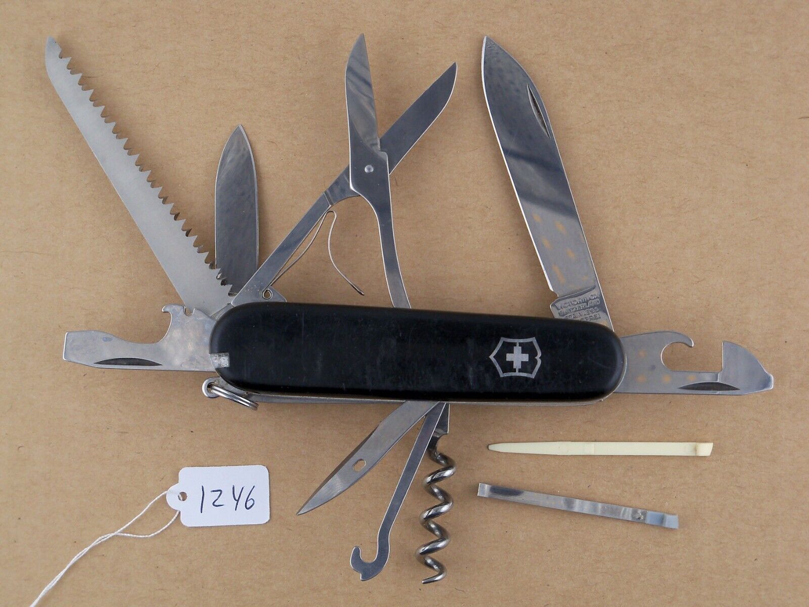 Victorinox Huntsman Swiss Army Pocket Knife - Black - Scissors Saw - Very Good