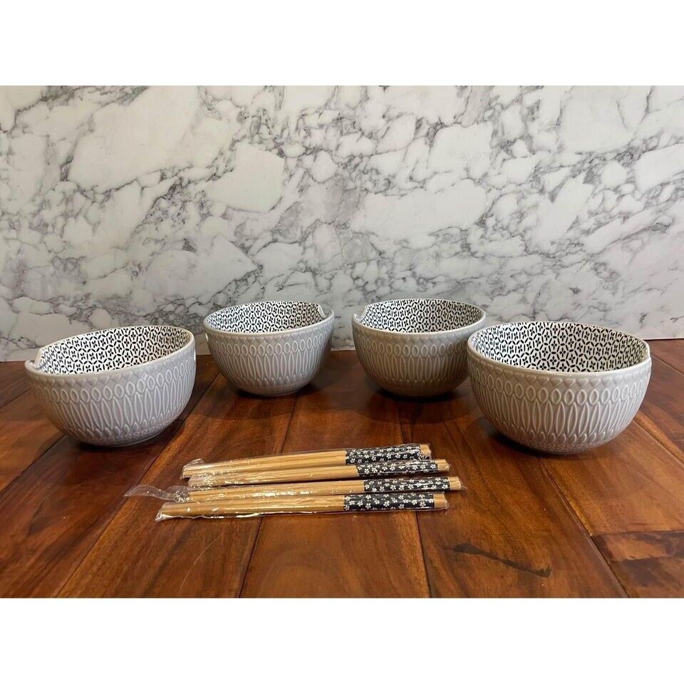 Beautiful Asian Inspired Bowls With Chopsticks Set Of 4 Brand New Signature Hous