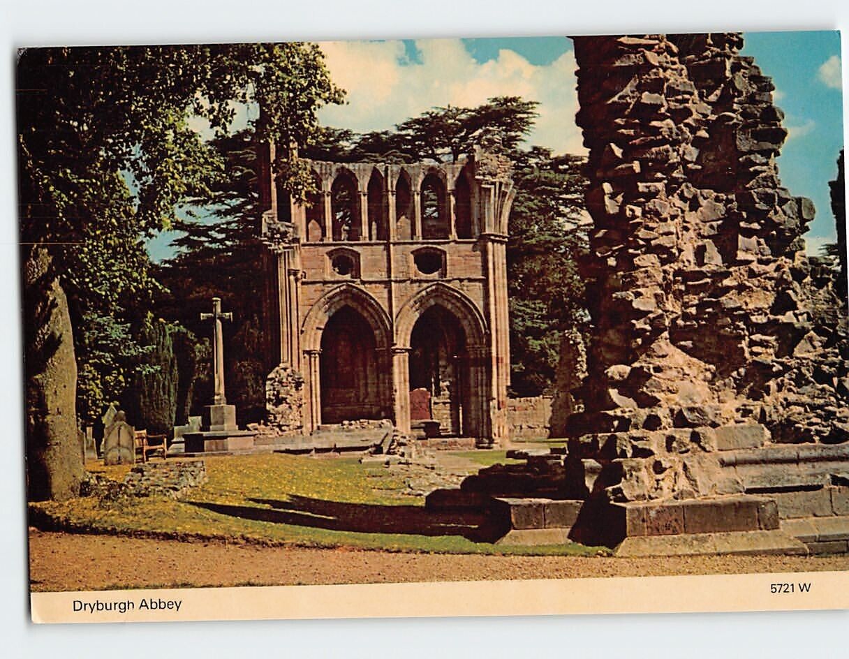 Postcard Dryburgh Abbey, Dryburgh, Scotland