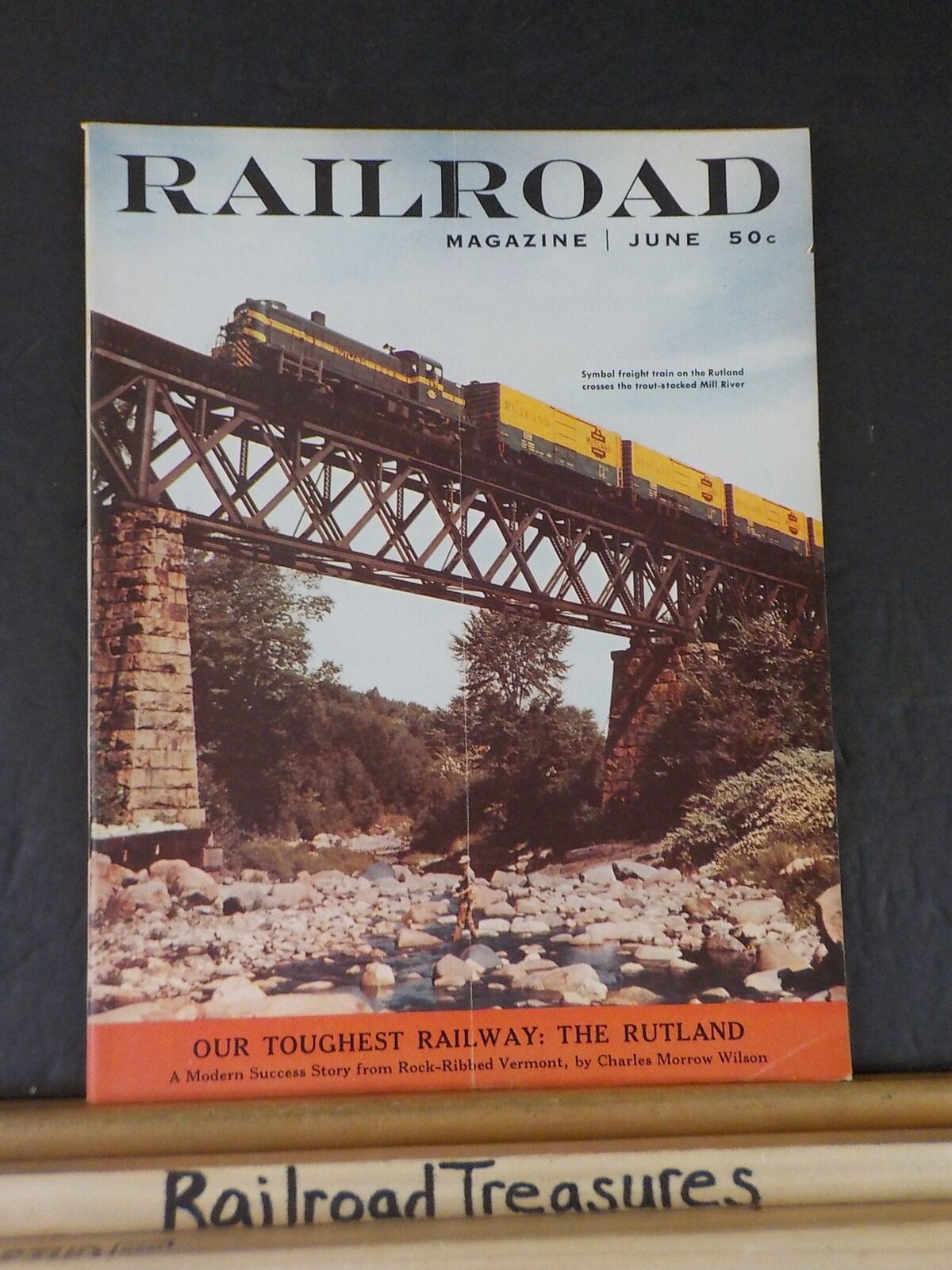 Railroad Magazine 1957 June V68#4 The Rutland New York Subway-El Cars