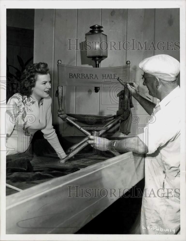 1945 Press Photo Actress Barbara Hale in Hollywood. - kfz01031