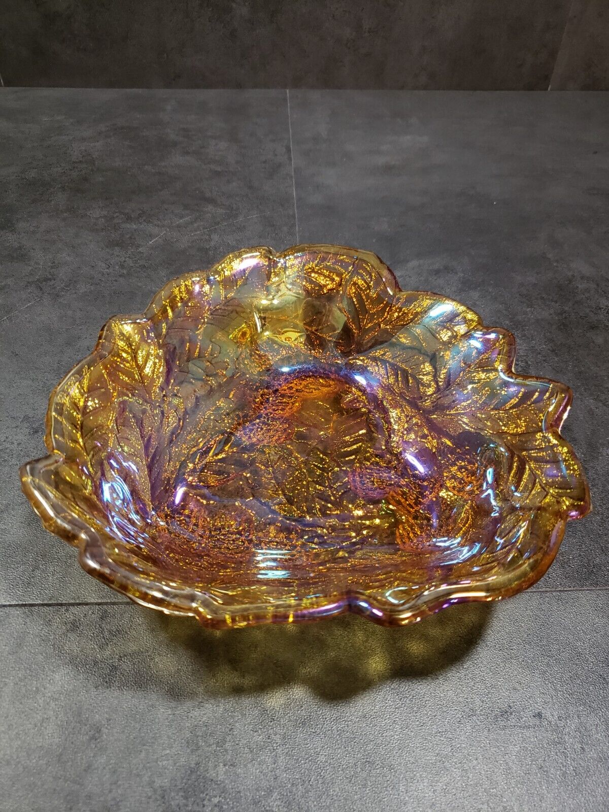 Vintage Indiana Glass Amber Carnival Depression Loganberry Leaf Dish Bowl