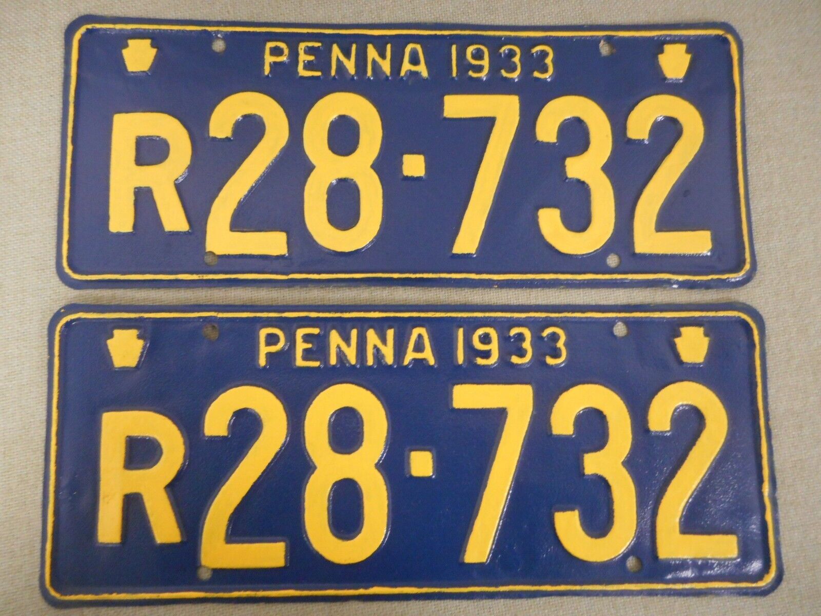 Vintage Pairs Vehicles Tags PA, VA, W.VA,IA,RI,NH,MN,MA IL,KA,WA,WI