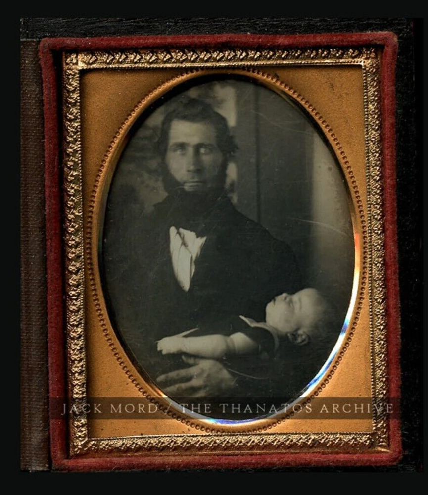 Rare - Man Holding Deceased Child 1850s Post Mortem Daguerreotype Photo