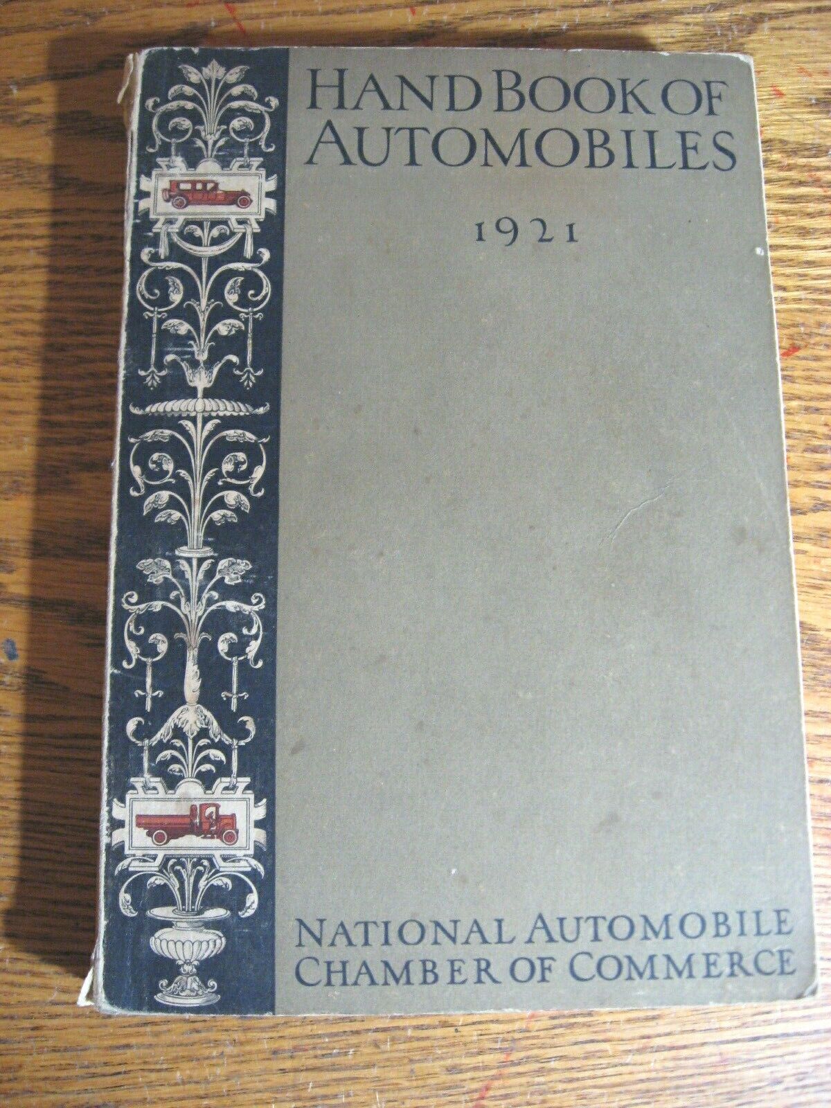 1921 Handbook of Automobiles Hand Book Cadillac Packard Auburn Buick Softcover