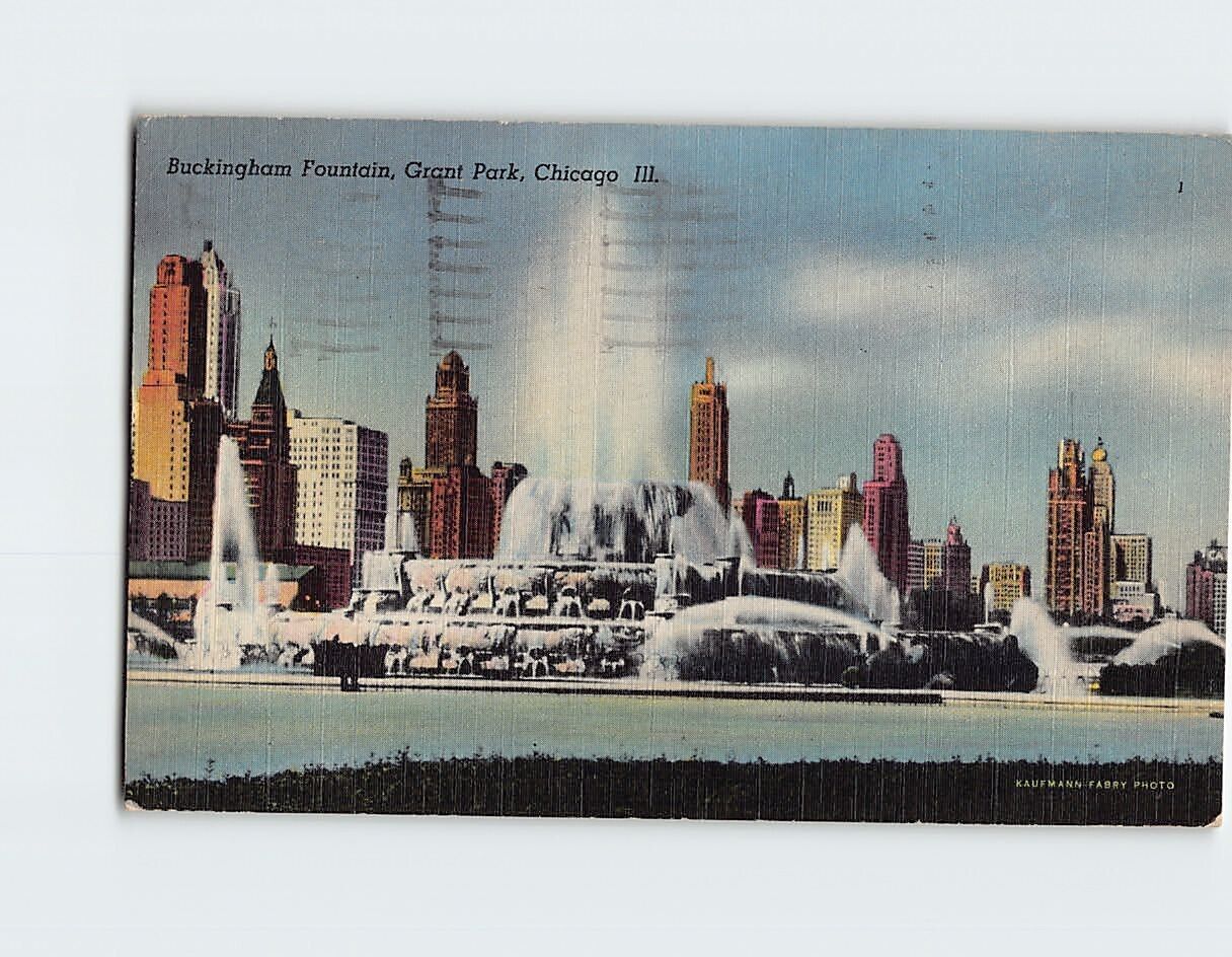 Postcard Buckingham Fountain Grant Park Chicago Illinois USA
