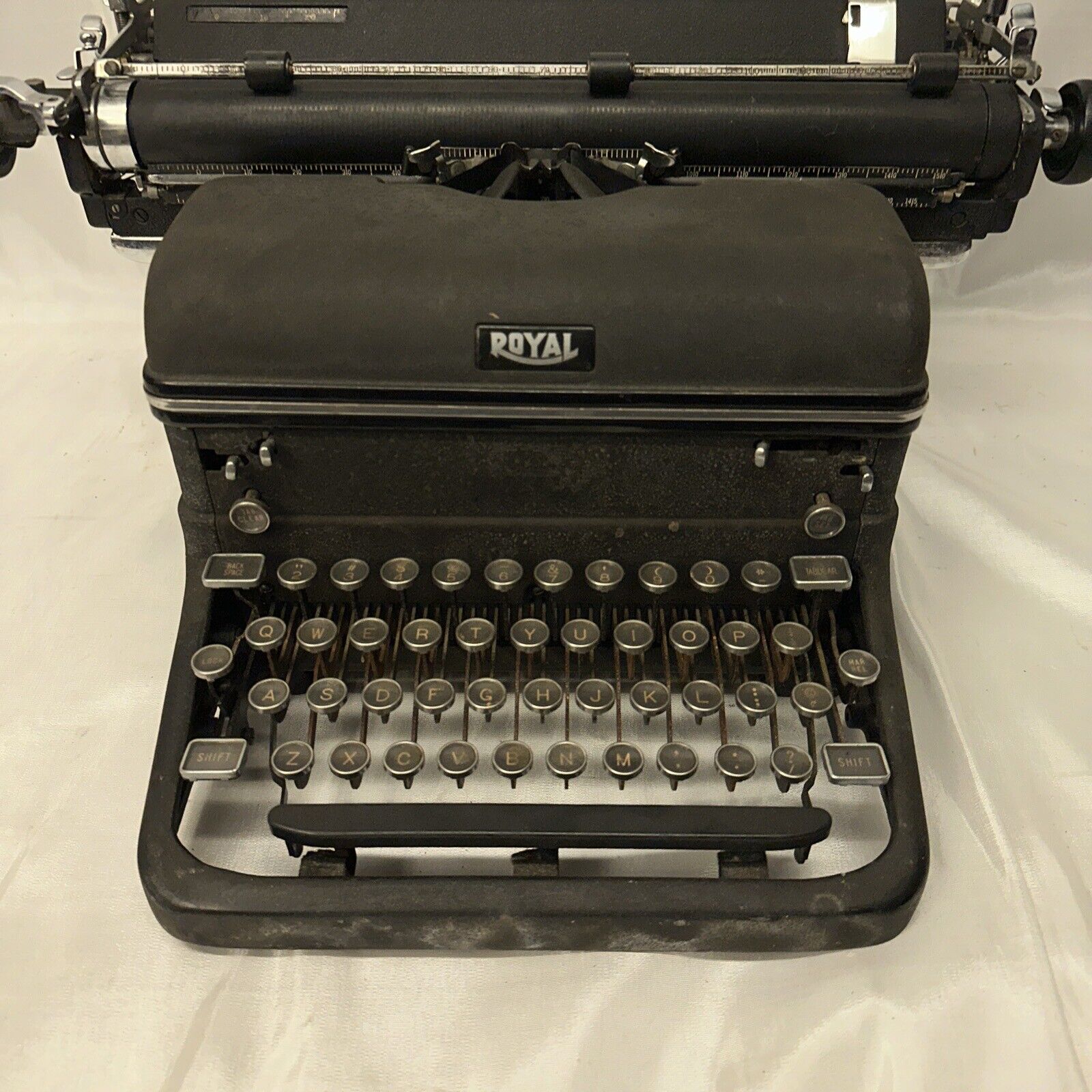 Royal Vintage Touch Control Magic Margin Manual KMM Typewriter 1940’s Read**