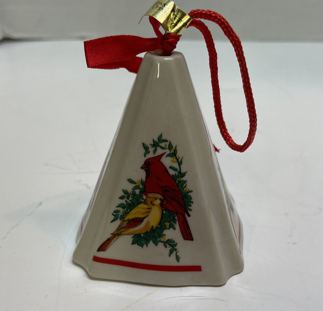 Giftco Porcelain Festive Fragrance Hanging Ornament Cardinals 