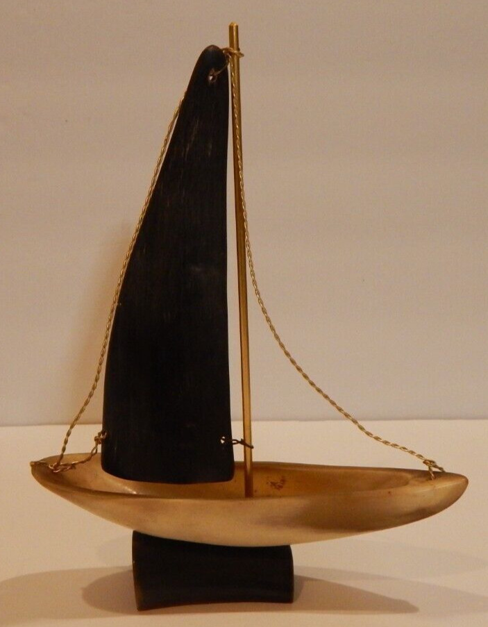 VINTAGE Genuine Hand Carved Bull Horn Sailboat w/ Copper Wire #458A - Italy