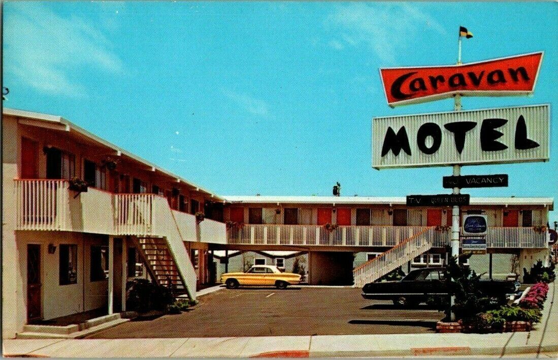 1960\'S. CARAVAN MOTEL. SEASIDE, CA. POSTCARD TM13