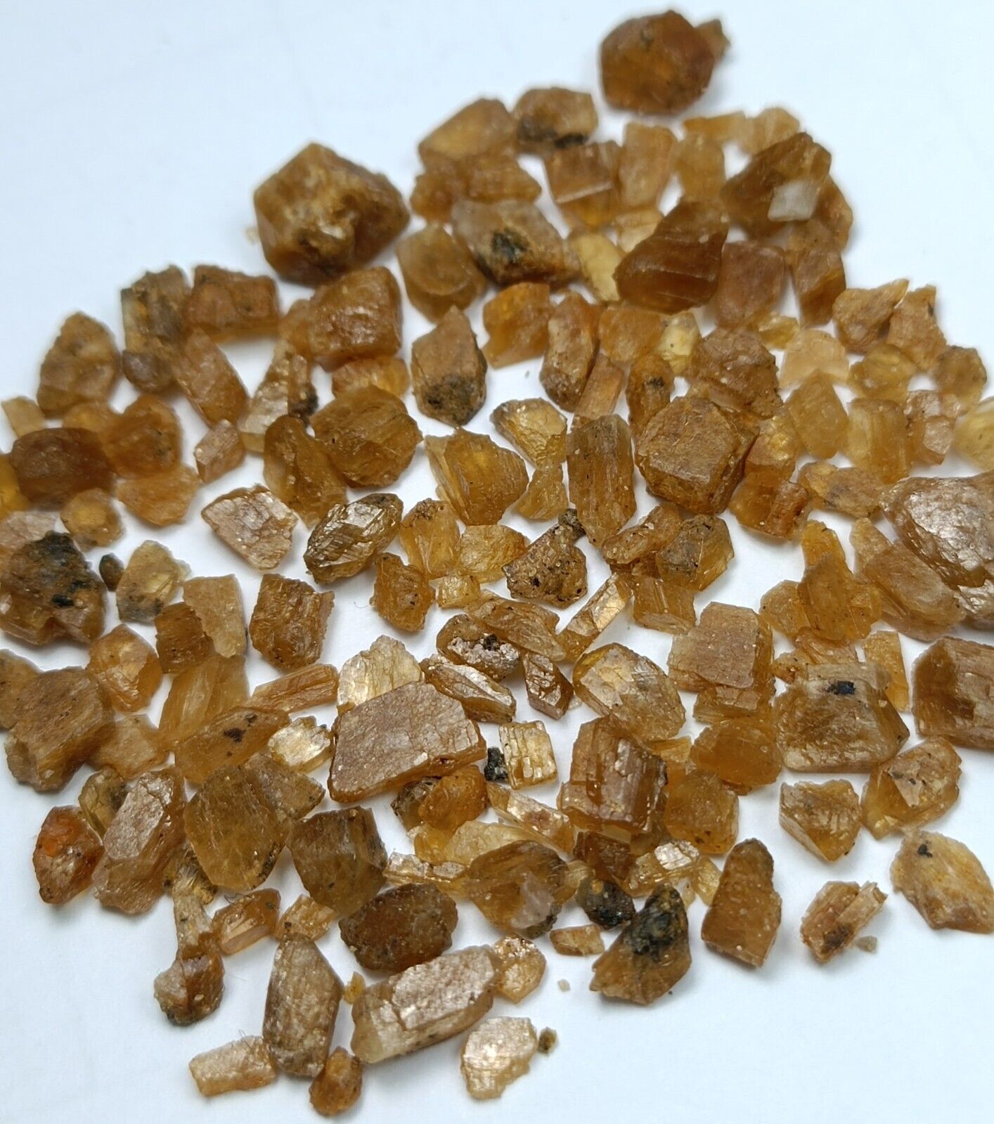 65 CT Xenotime-(Y) rare-earth Phosphate Mineral Crystals. 100+ PCS - Zagi Mnt Pk