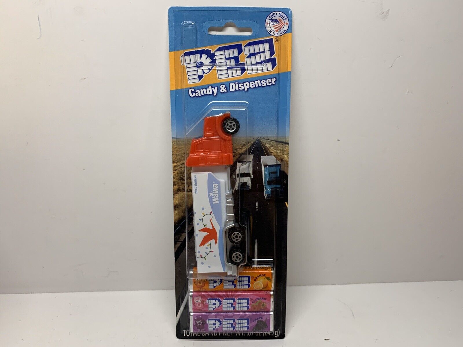 New Limited Edition Collectible 2019 WAWA Truck Holiday PEZ Candy Dispenser