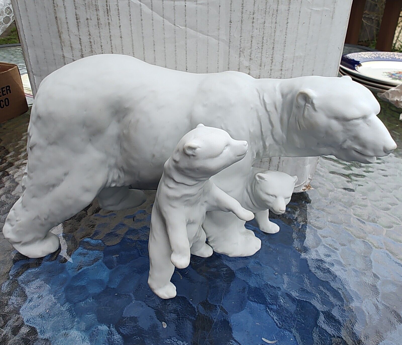 Large Kaiser Germany Polar Bear Cubs Figurine 7013