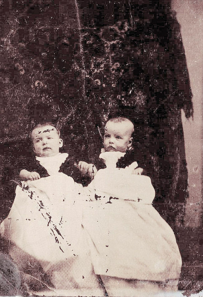 1860-1869 Tintype:  Twin Babies