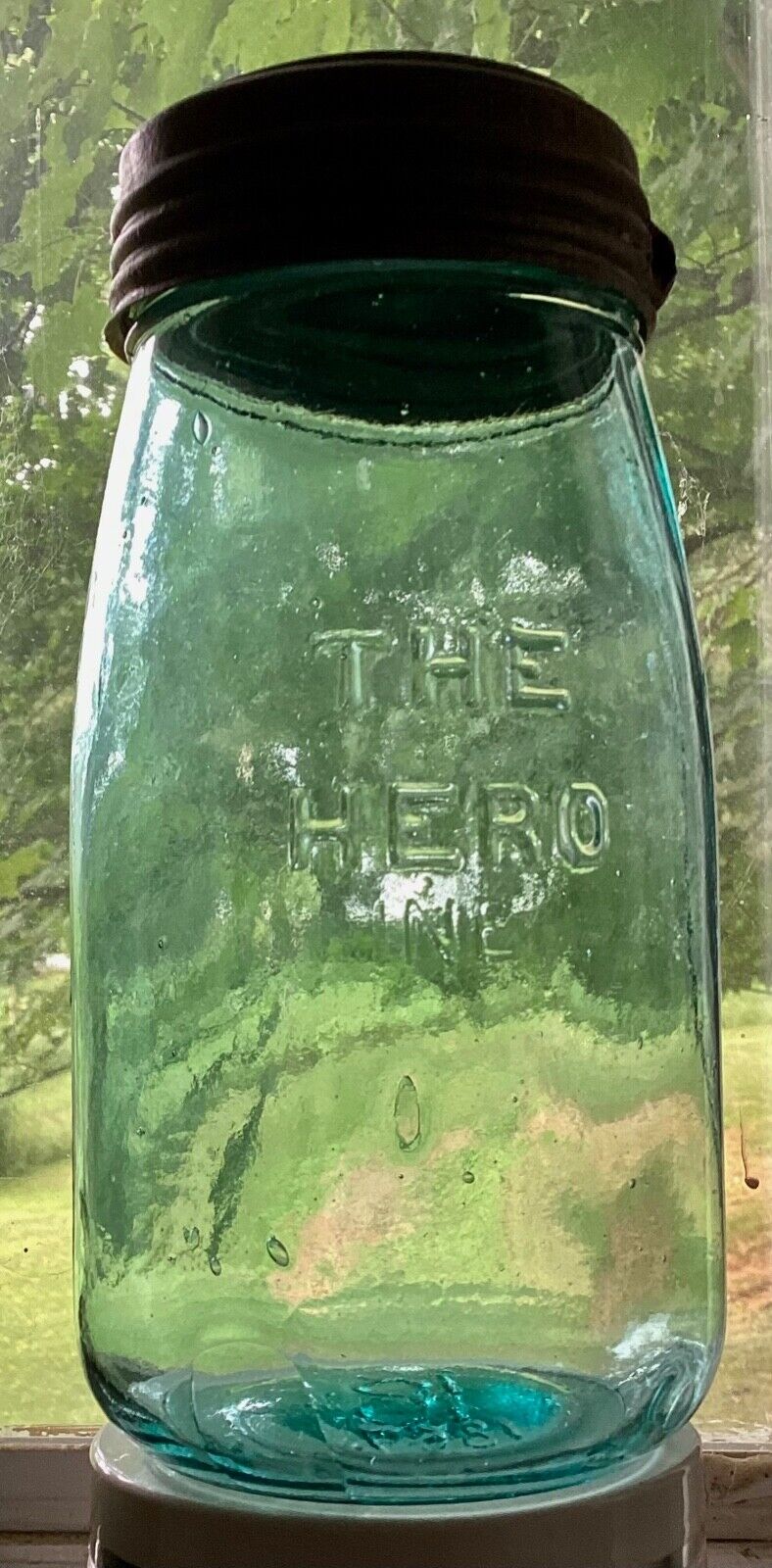 THE HERO INE AQUA QUART FRUIT JAR