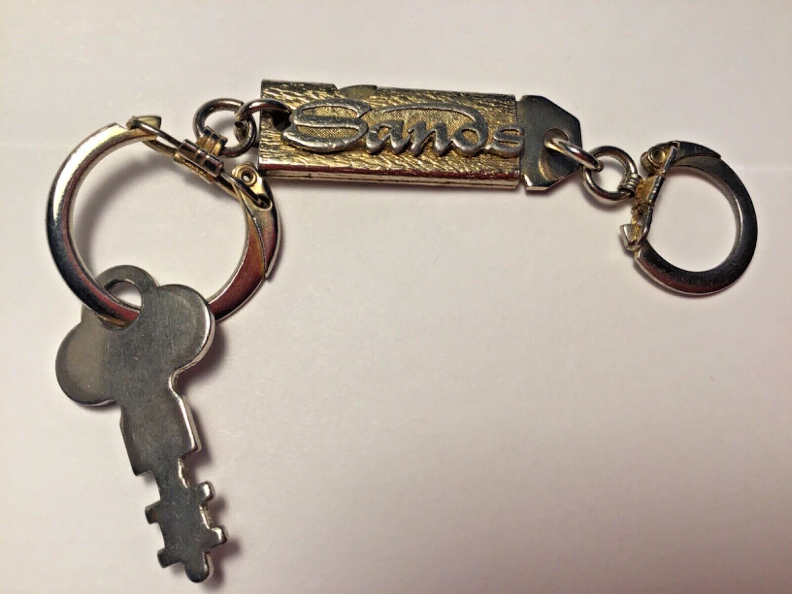 vintage Sands casino hotel  silver tone key chain