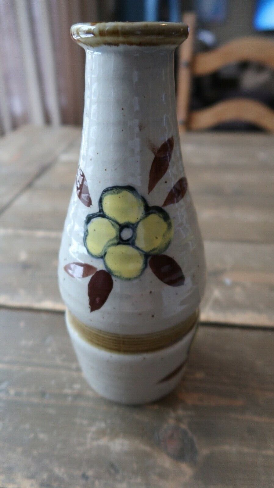 Antique Hand Thrown Pottery Japanese Flower Vase Excellent Condition 8.5\