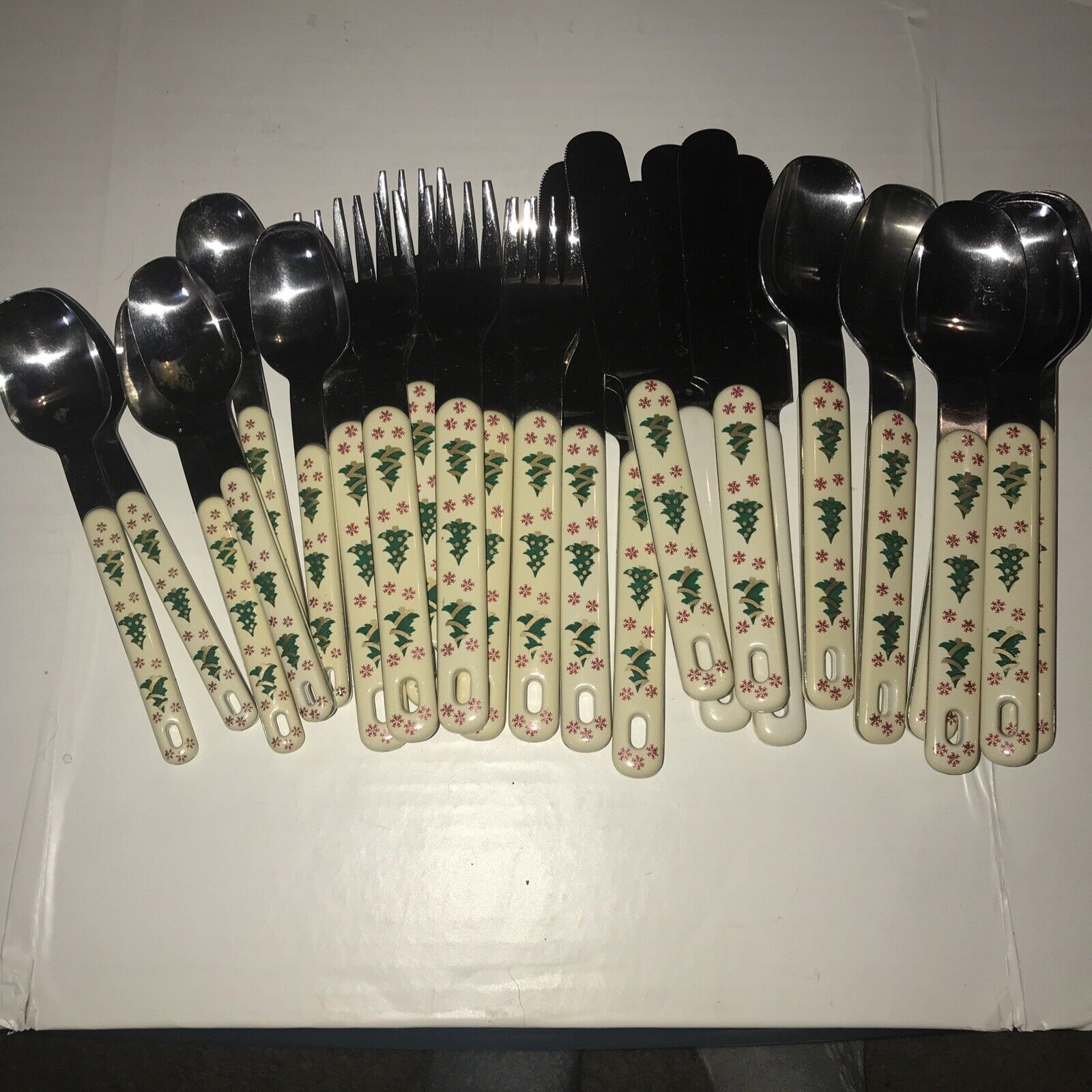 24 Christmas Tree Flatware Forks Spoons Knives Stainless Northland Color Mates