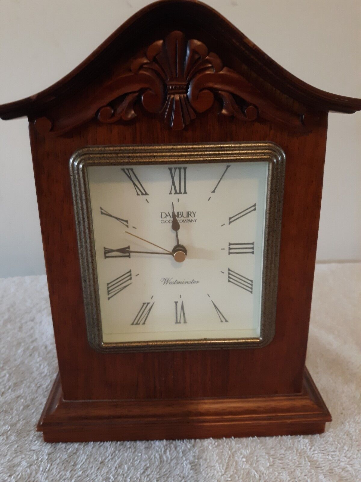 VTG Danbury Westminster Mahogany Quartz Table/Mantle Clock 8\