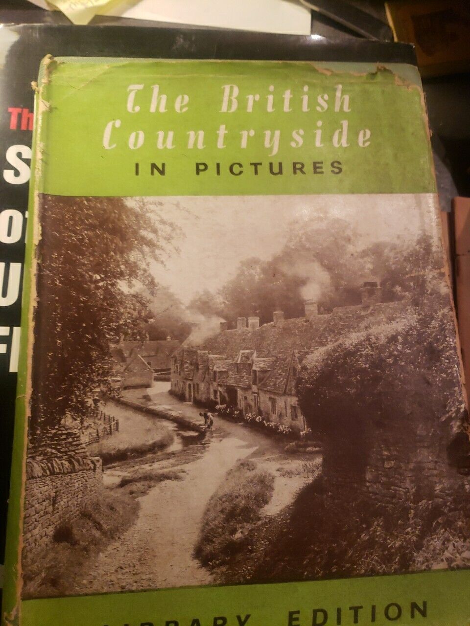 THE BRITISH COUNTRYSIDE IN PICTURES  BOX724