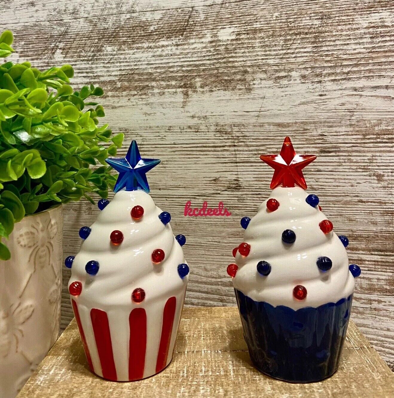 Patriotic Ceramic 3D Light-up Cupcakes 2 PC Set NEW USA Tabletop Decorations