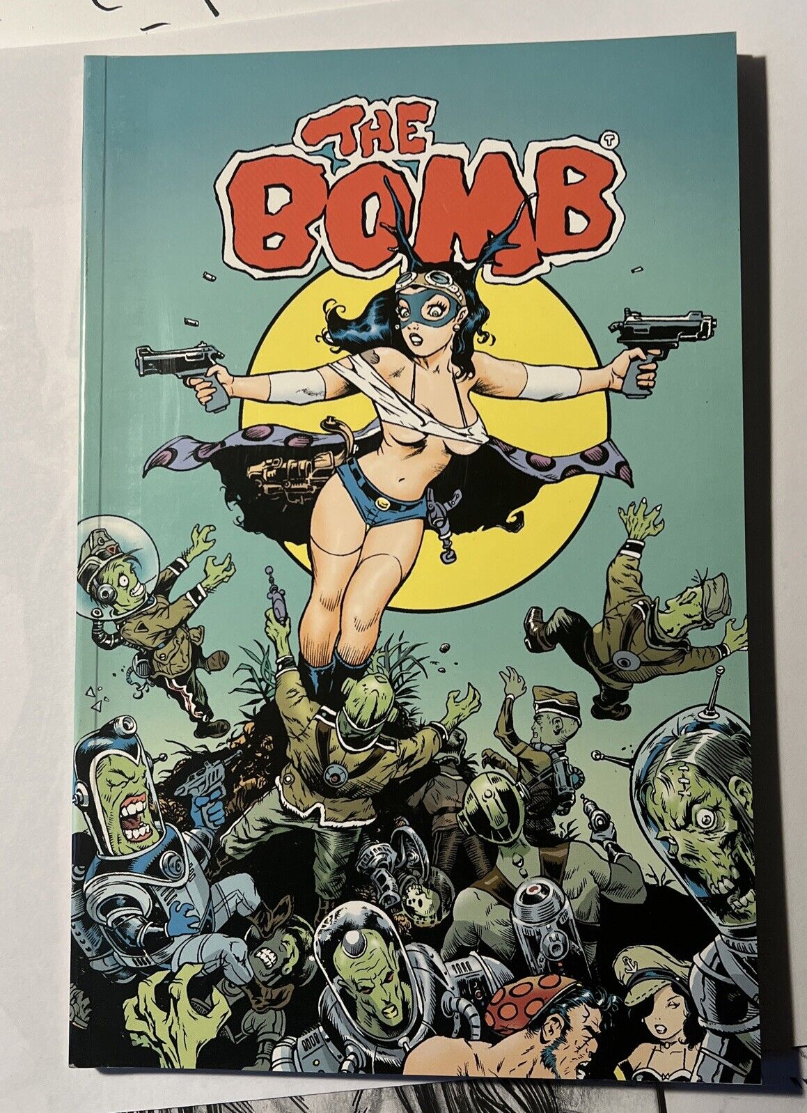 THE BOMB GN TPB, Steve Mannion, FEARLESS DAWN Asylum, 2008 VF/NM Rare Comics
