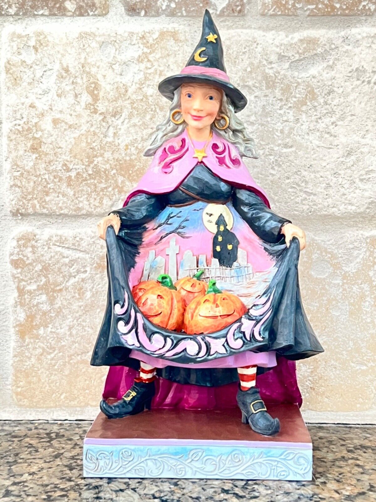 JIM SHORE HEARTWOOD CREEK WITCH WITH PUMPKINS 60014481JDL