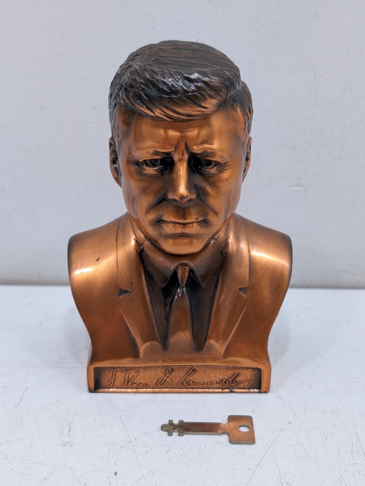 Vintage JFK John F Kennedy Memorial Bust Copper Finish Coin Bank with key 