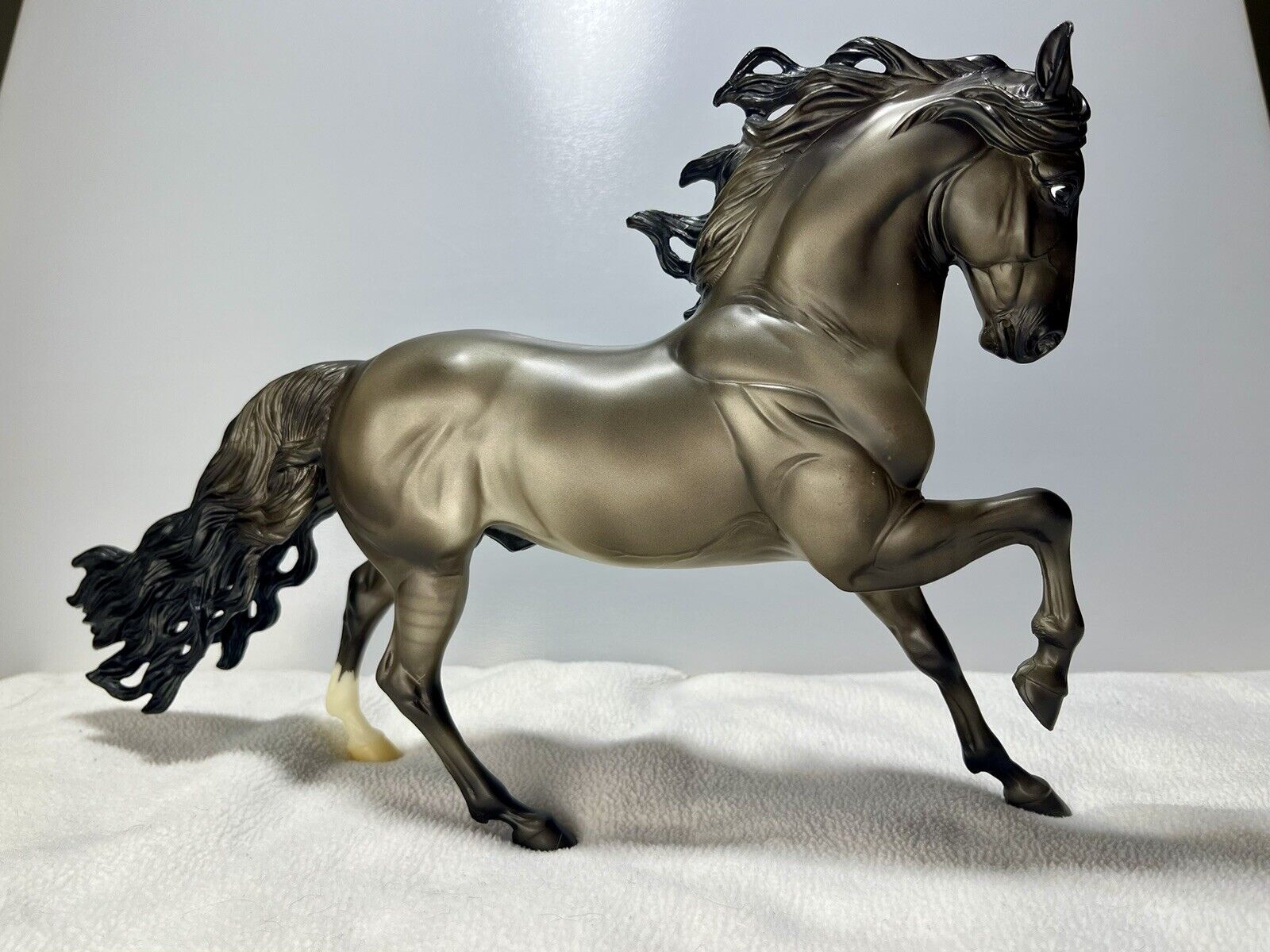 Breyer Glorioso Andalusion Stallion READ 1/2500