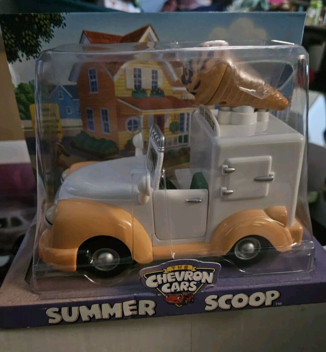 Vtg Chevron Cars Summer Scoop / Ice Cream Cone - Toy Ice Cream Truck