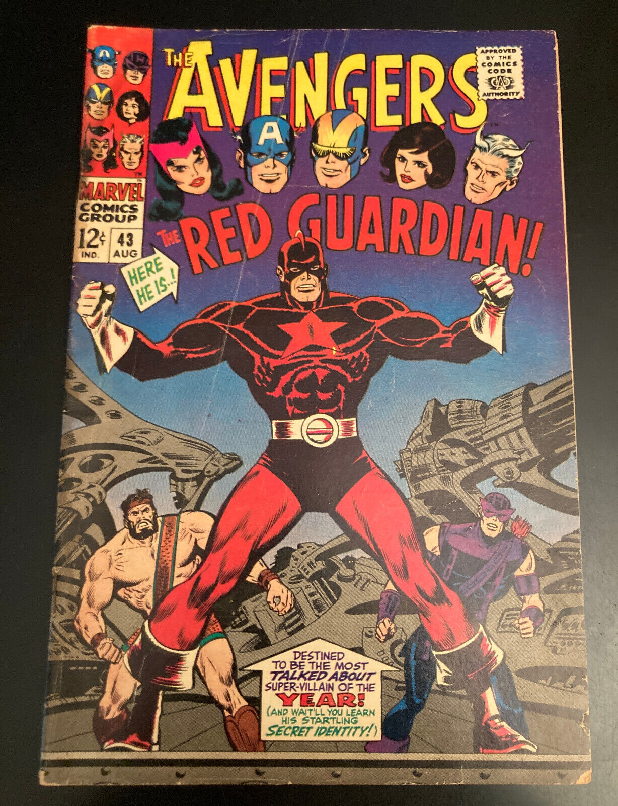 THE AVENGERS #43 (Marvel/1967) *Red Guardian Key* Strong Color & Brightness