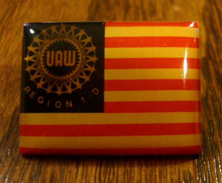 UAW Region 1-D Union Small Lapel Pin United Auto Workers 3/4\