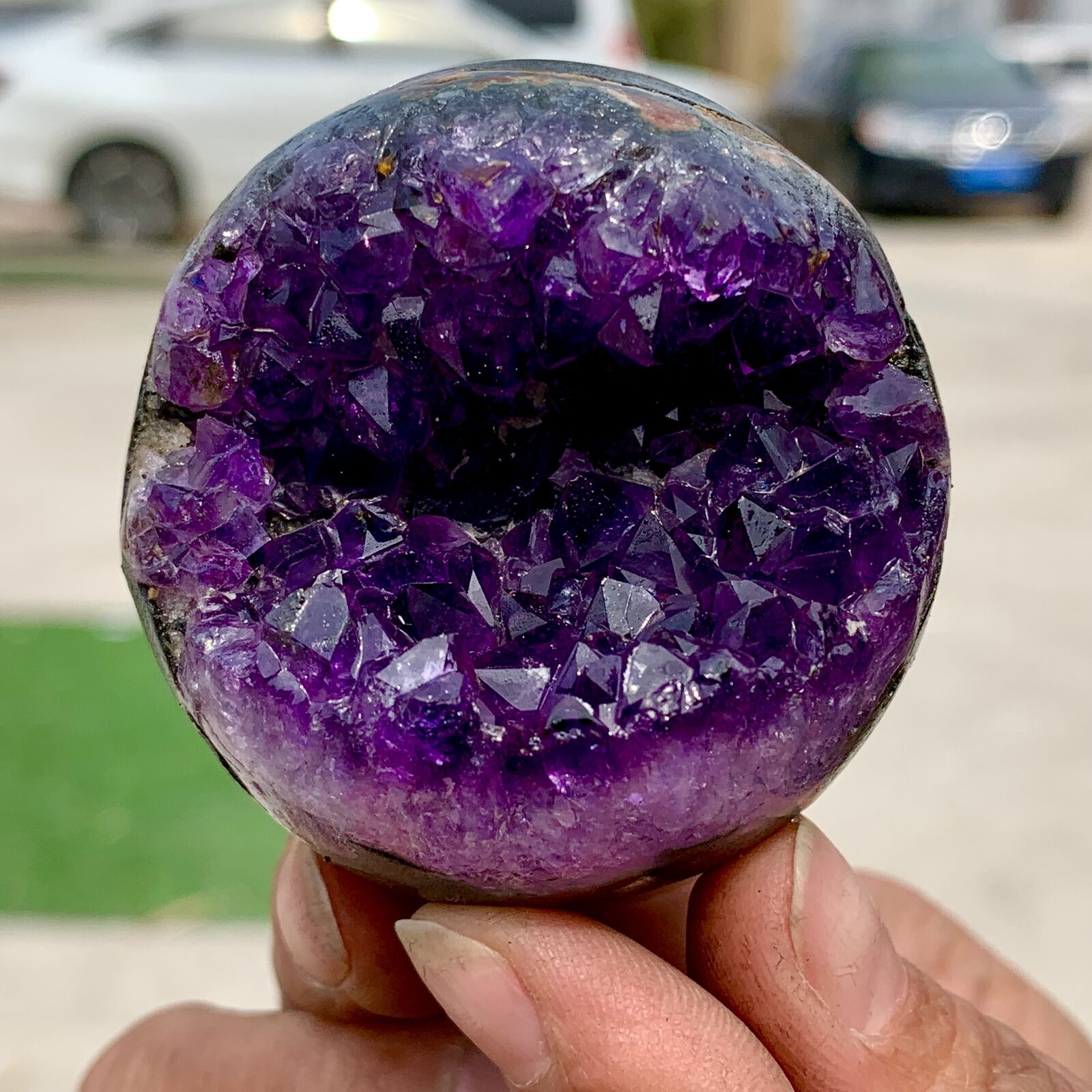 178G Natural Uruguayan Amethyst Quartz crystal open smile ball therapy