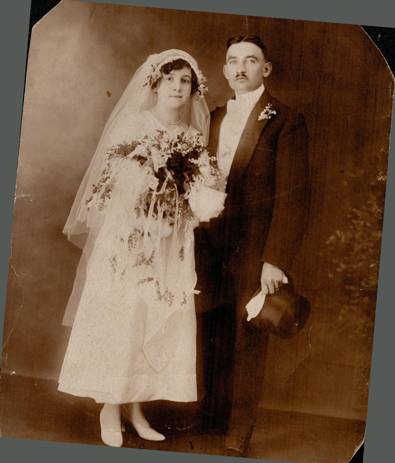 Vintage Photo, Early 1900s Wedding Photo, Bride and Groom, Wedding Day   