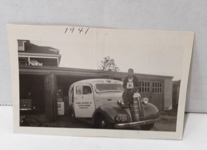 1938 CHEVROLET TRUCK, Colonial Beverage, Seven  - Up Soda, Cambridge, Ma. Photo