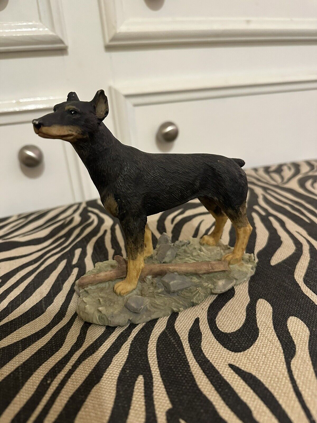 DOBERMAN PINSCHER FIGUREINE Medium size 5in. Dog Statue Pre-Black( Chipped Ear)