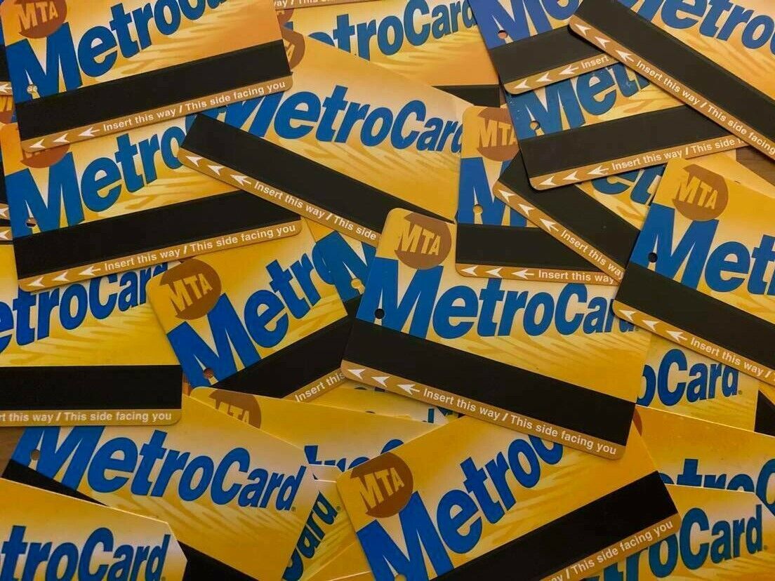 Lot of 50 assorted expired New York NY Metrocards - for Craft / Hobby or repairs