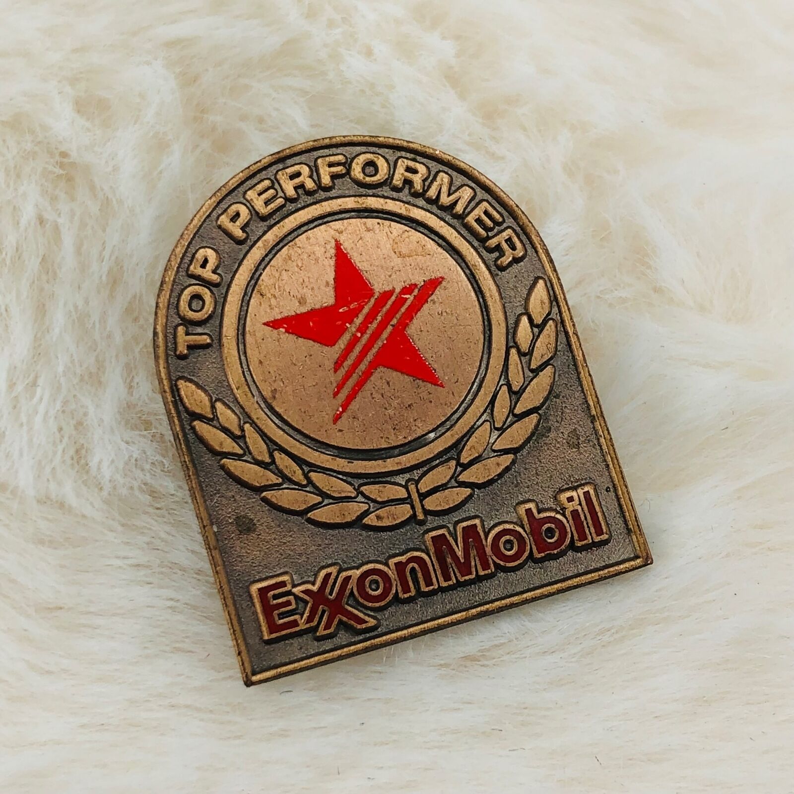 Vtg Exxonmobil Oil & Gas Advertising Top Performer Service Award Lapel Pin