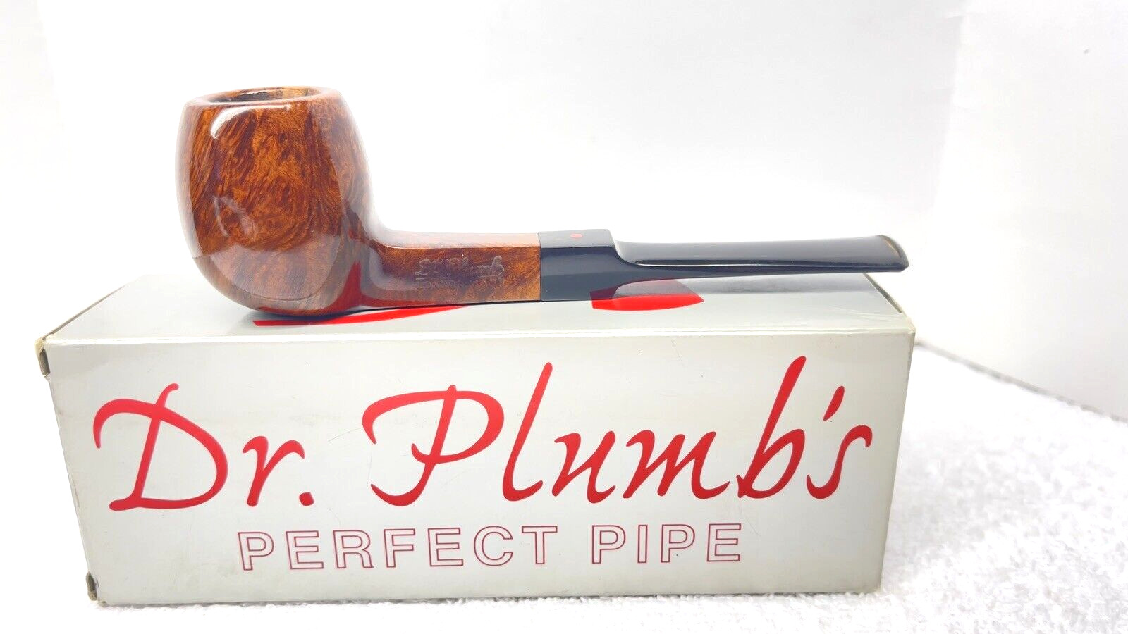 DR. PLUMB'S #9487 Smooth Apple w Square Shank,  Factory Saddle Stem & Box