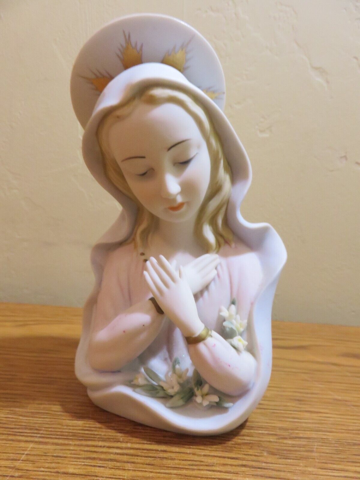VINTGE LEFTON MADONNA VIRGIN MARY HAND-PAINTED FIGURINE 6 INCHES