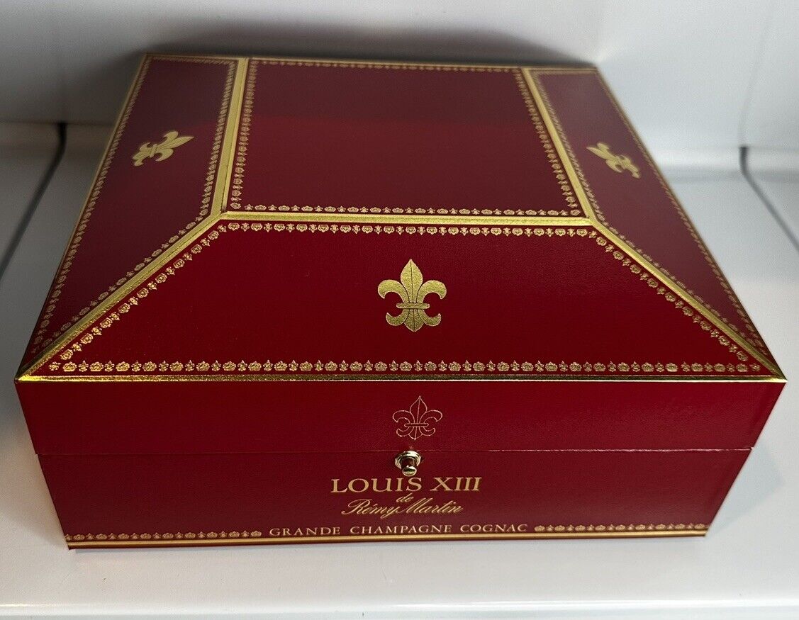 VINTAGE LOUIS XIII REIMY MARTIN COGNAC BOX & BOOKLET SET